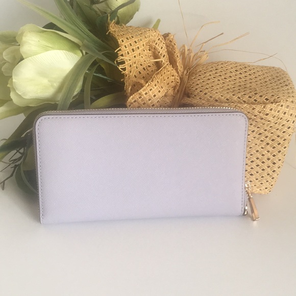 Tory Burch Emerson zip passport wallet - Picture 3 of 5